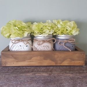 Mini mason jar centerpiece